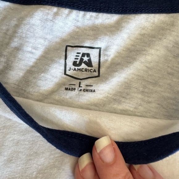 Lot of Women’s Auburn T-Shirts - Picture 6 of 8